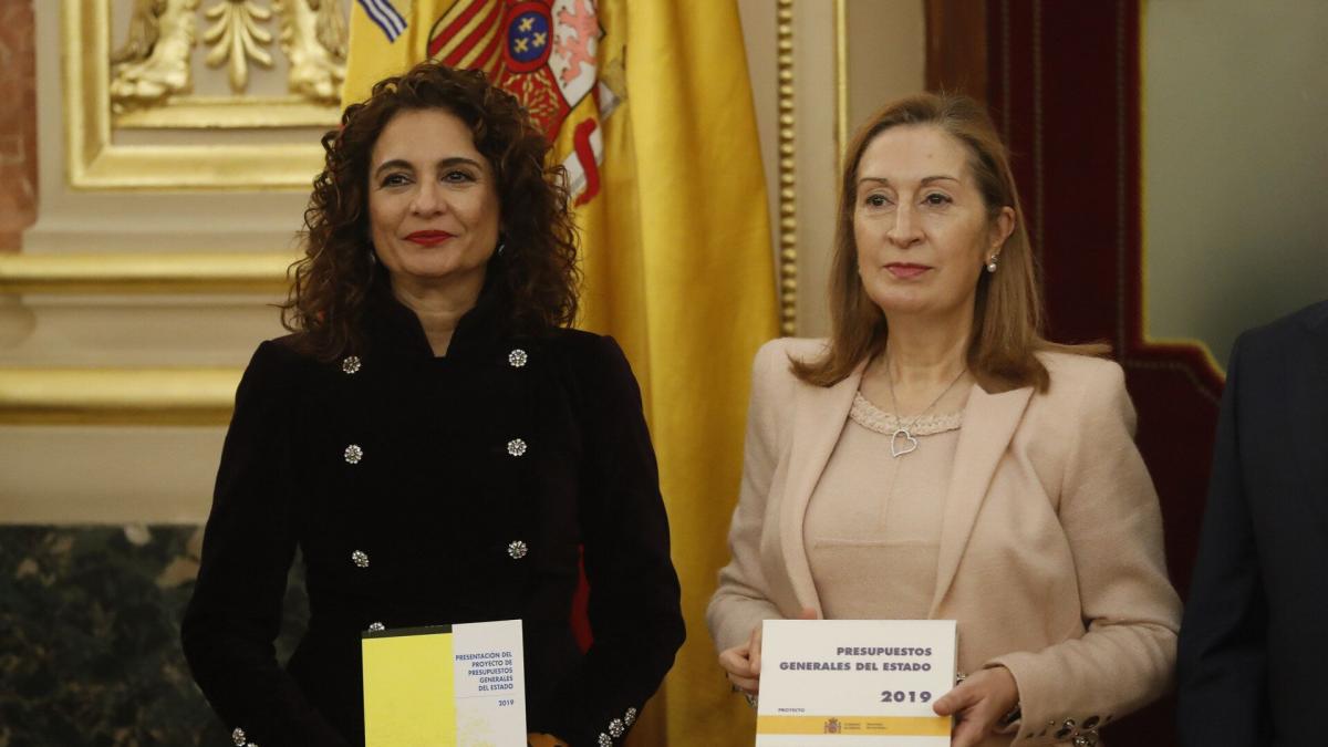 La complicada aventura de aprobar los presupuestos con un Gobierno en ...