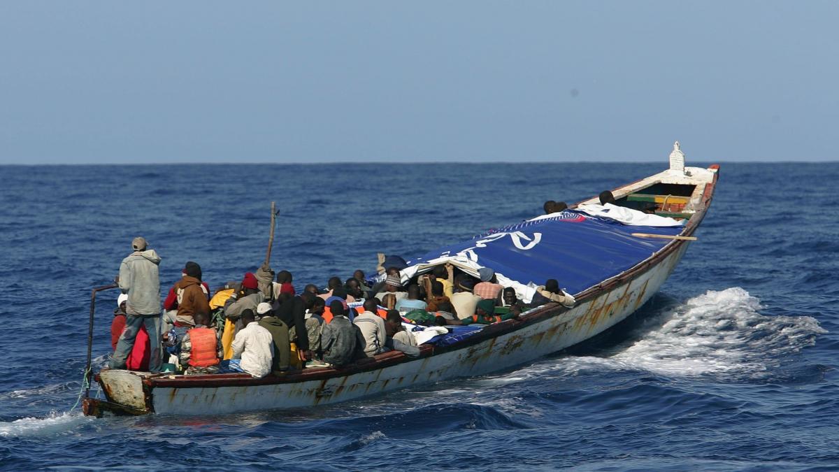 Las comunidades del PP vuelven a plantar al Gobierno en la sectorial de menores migrantes