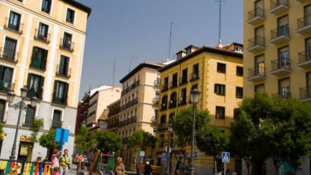 Los vecinos del barrio de Lavapiés piden ayuda al ayuntamiento por una ...