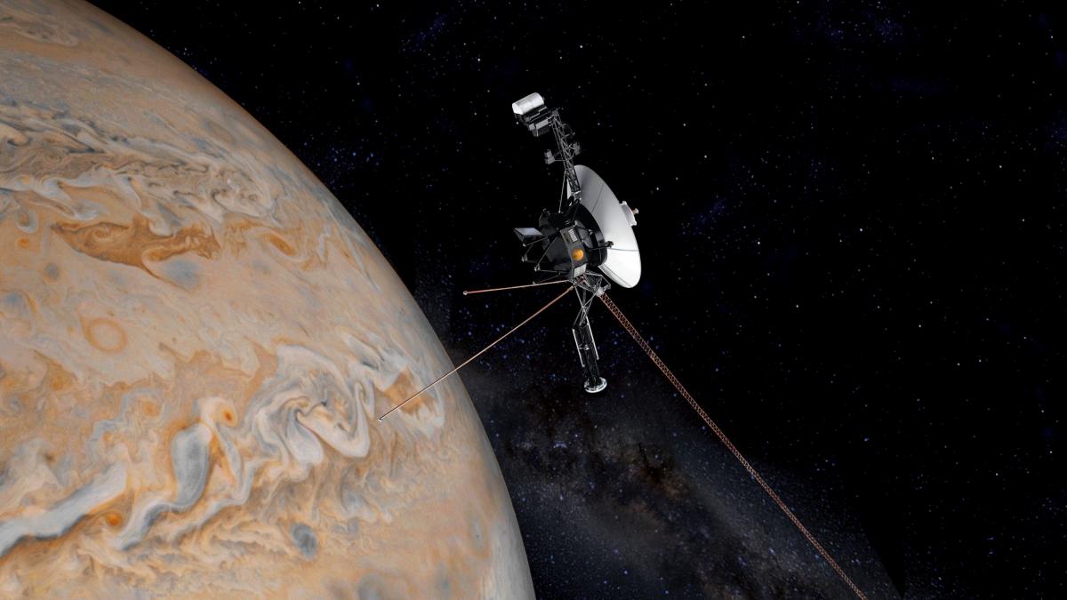 La Voyager 1 está ya tan lejos de la Tierra que la ciencia sabe en qué momento del 2026 sus comunicaciones se medirán en días-luz