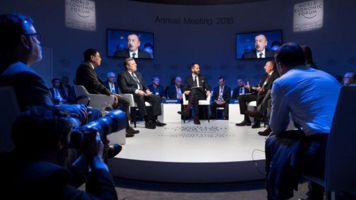 El Foro de Davos habla de la discriminación a las mujeres sin apenas ...
