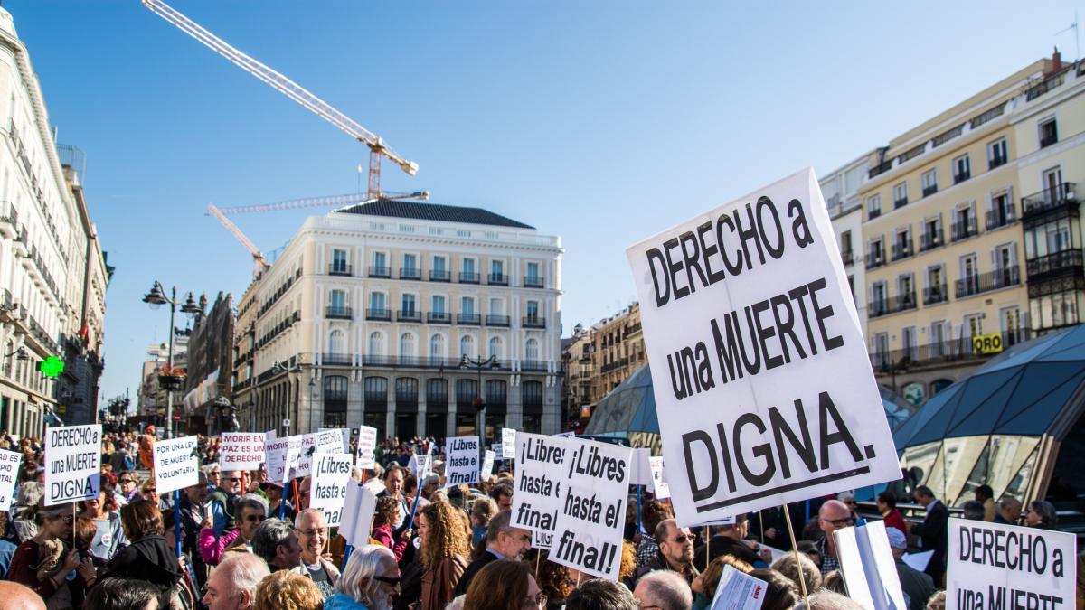 El Supremo permite recurrir la eutanasia a personas con una "vinculación particularmente estrecha" con el solicitante