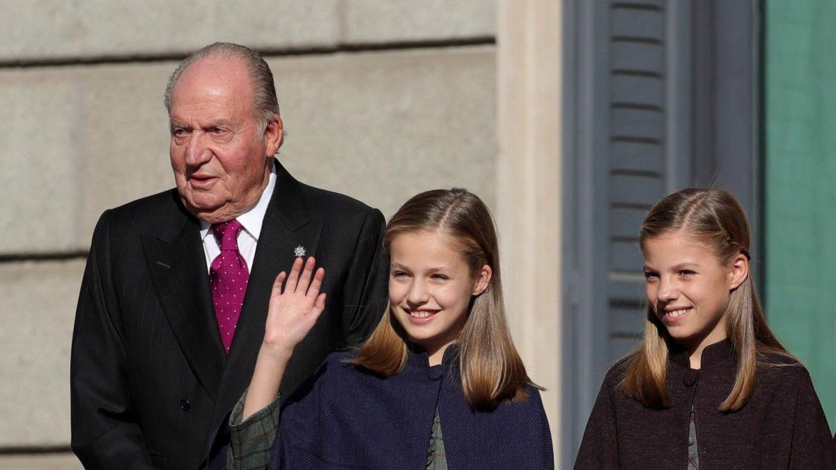 Los lamentos del rey Juan Carlos por sus nietas Leonor y Sofía en su libro &#039;Reconciliación&#039;: &quot;Me entristeció&quot;