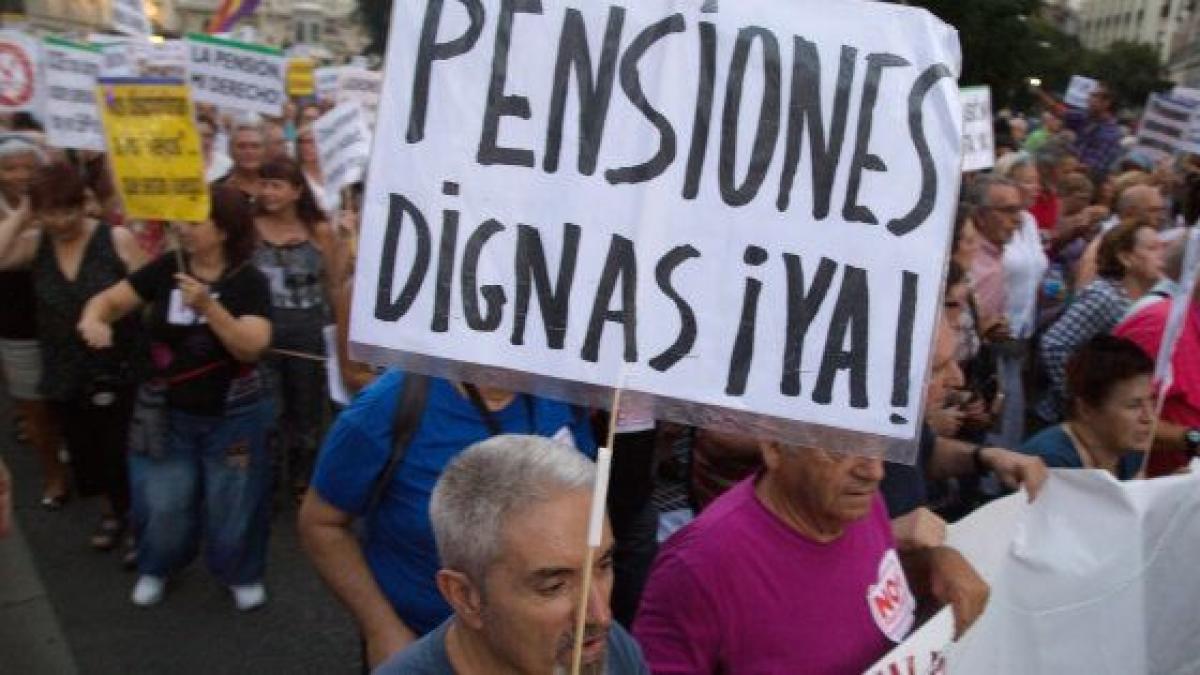 La hucha de las pensiones solo tiene unos 8.000 millones, mil menos de ...