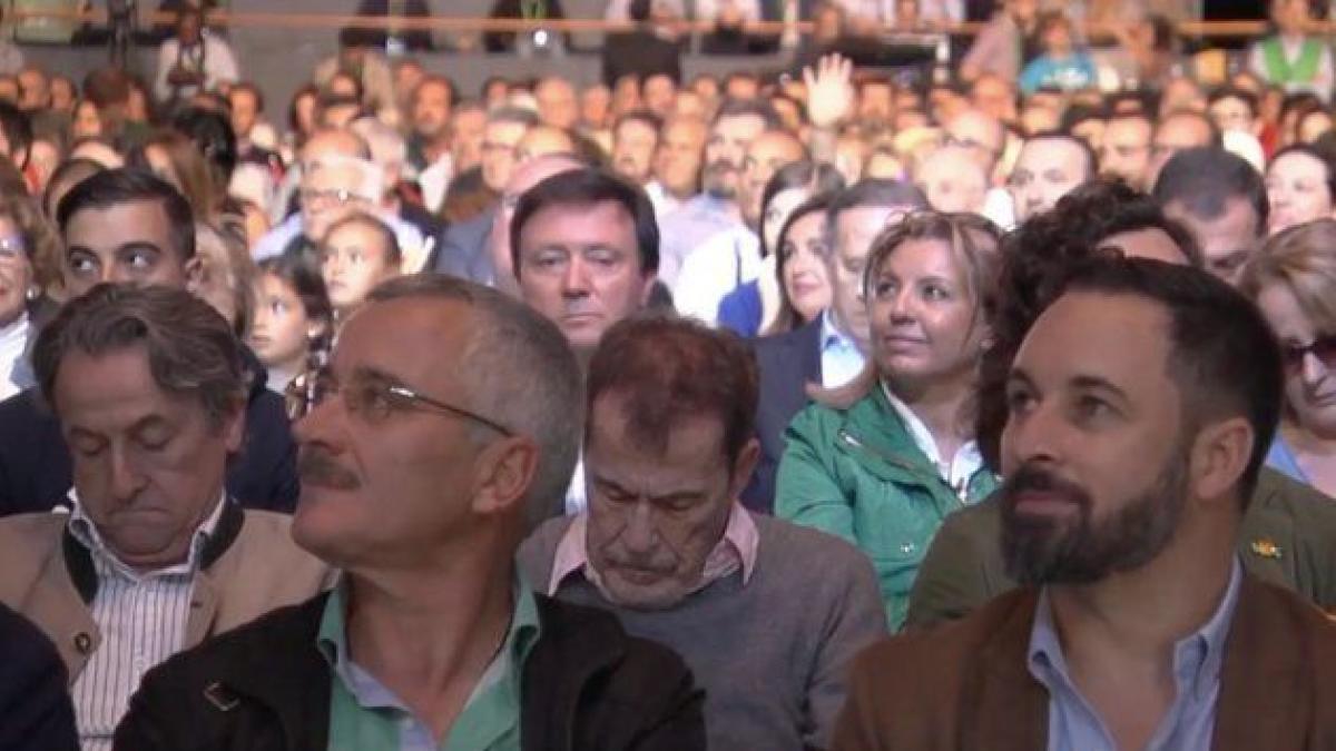VOX llena Vistalegre: Así ha sido el primer gran acto del partido ...
