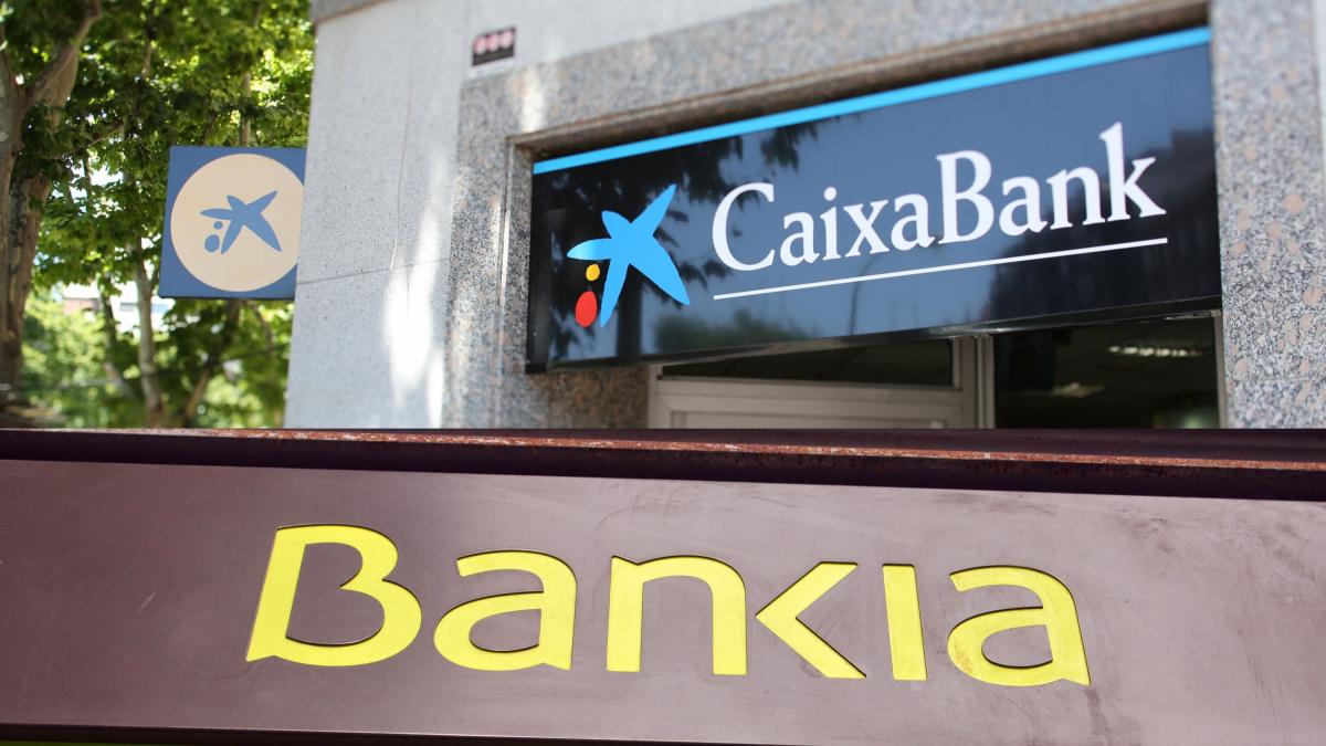 CaixaBank arranca este viernes la integración tecnológica con Bankia