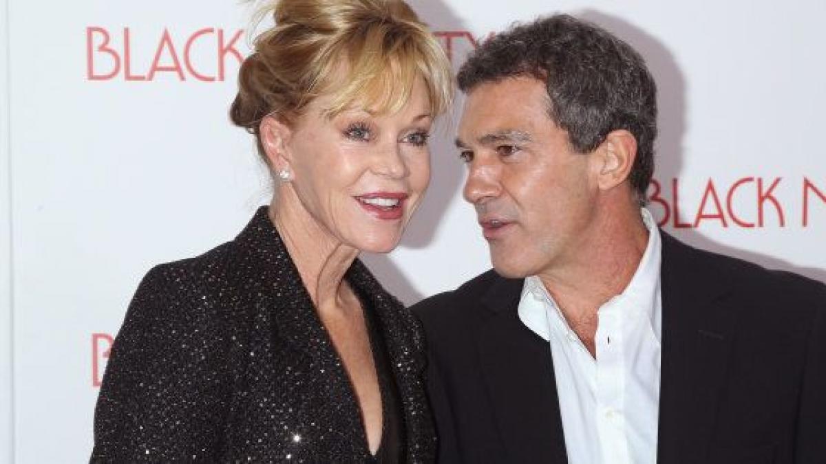Antonio Banderas se reúne con su ex Melanie Griffith, su hija Stella y su yerno en Los Angeles