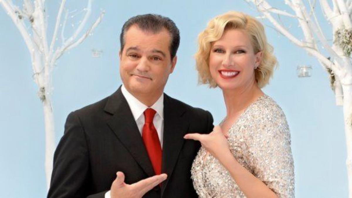 ¡Síiiii! Ramón García (y su capa) dará las campanadas en TVE junto a ...