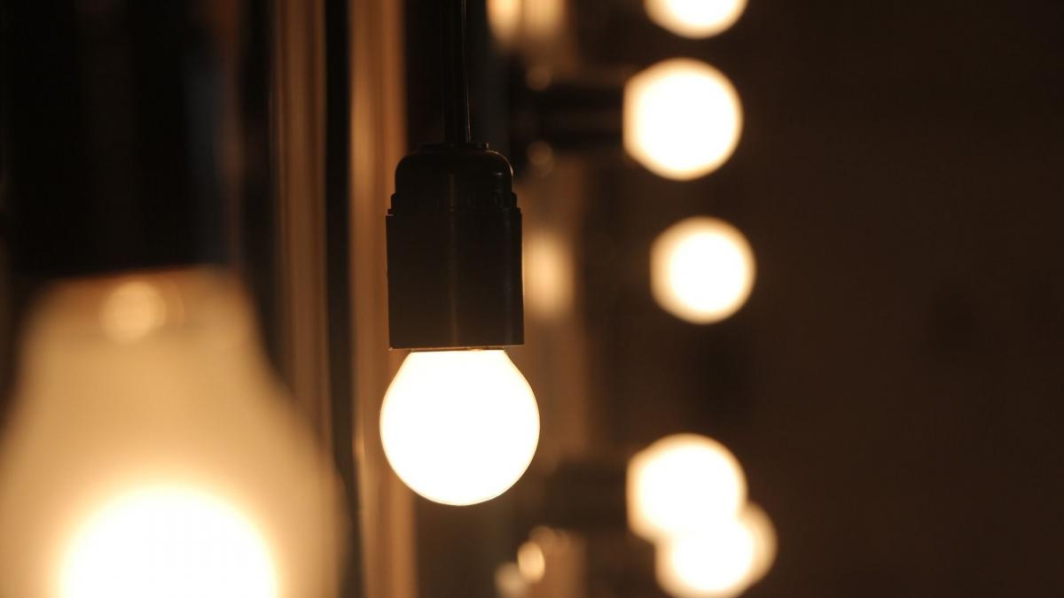 Abre su restaurante solo los fines de semana y paga 2.000 euros de electricidad: "Es una tomadura de pelo"