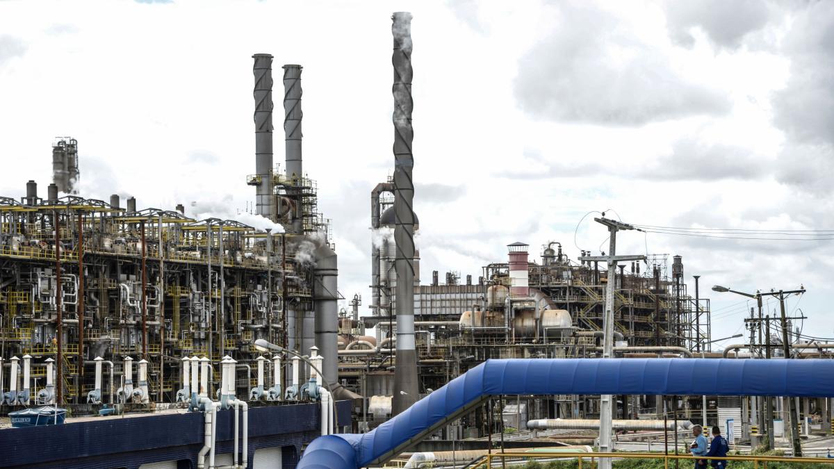 Rusia se enfrenta al G7 y amenaza con cortar el suministro de petróleo ...