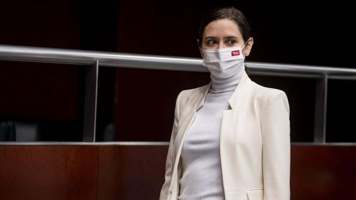 Ayuso se sale de la línea de Feijóo al hablar así sobre el aval del TC a la ley del aborto