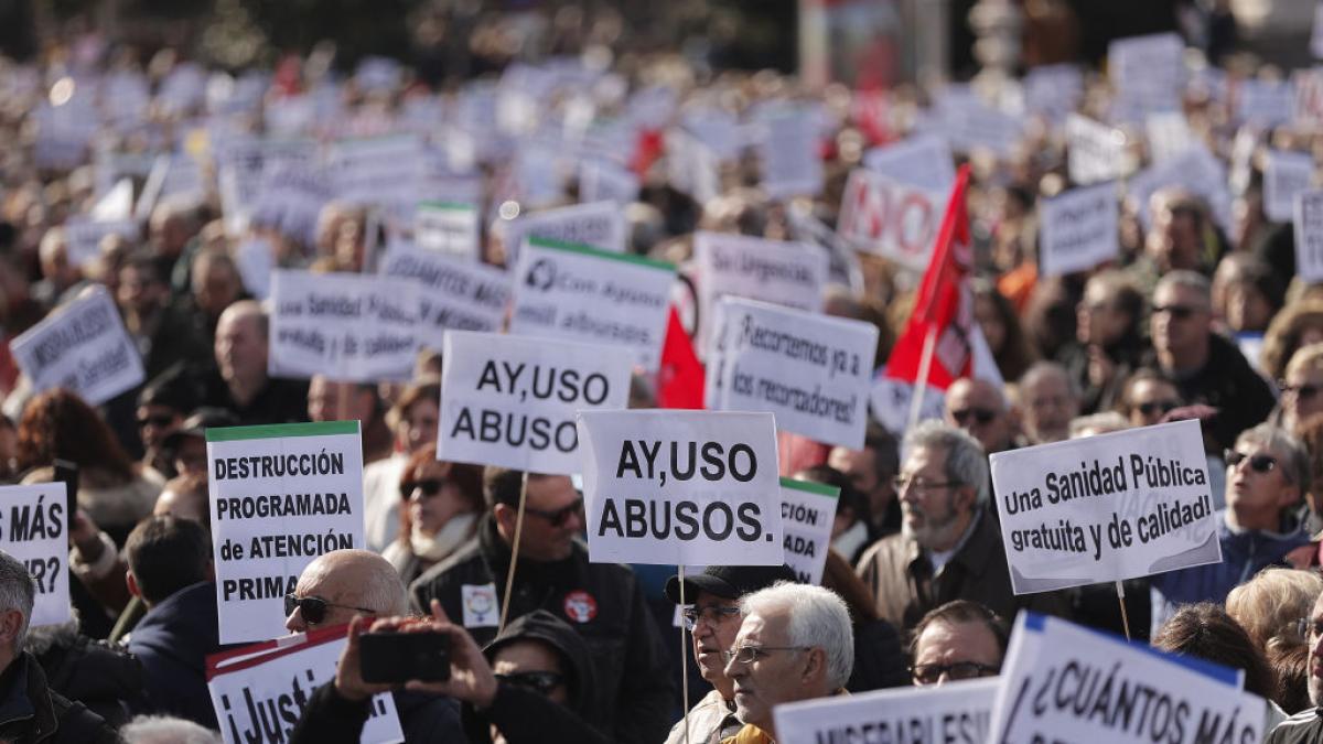 Los vecinos de Madrid vuelven a la calle masivamente para defender la ...