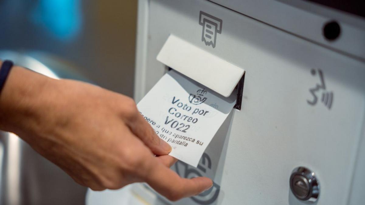 Cómo solicitar el voto por correo en las elecciones catalanas de 2024