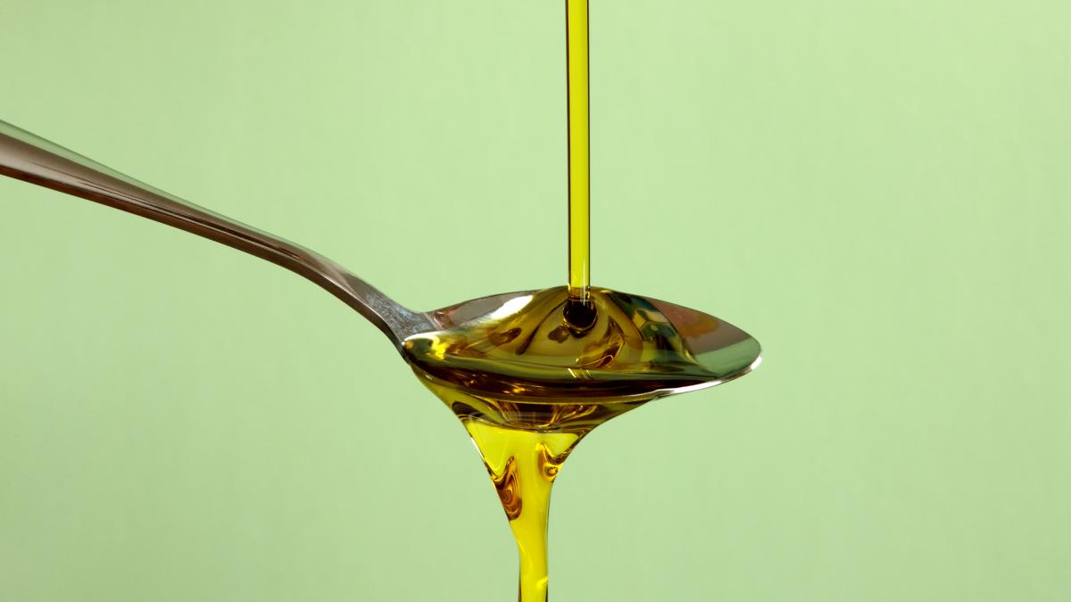 Los productores de aceite virgen extra coinciden: "Cuantas más toses te provoque al tragarlo, mejor es el aceite"