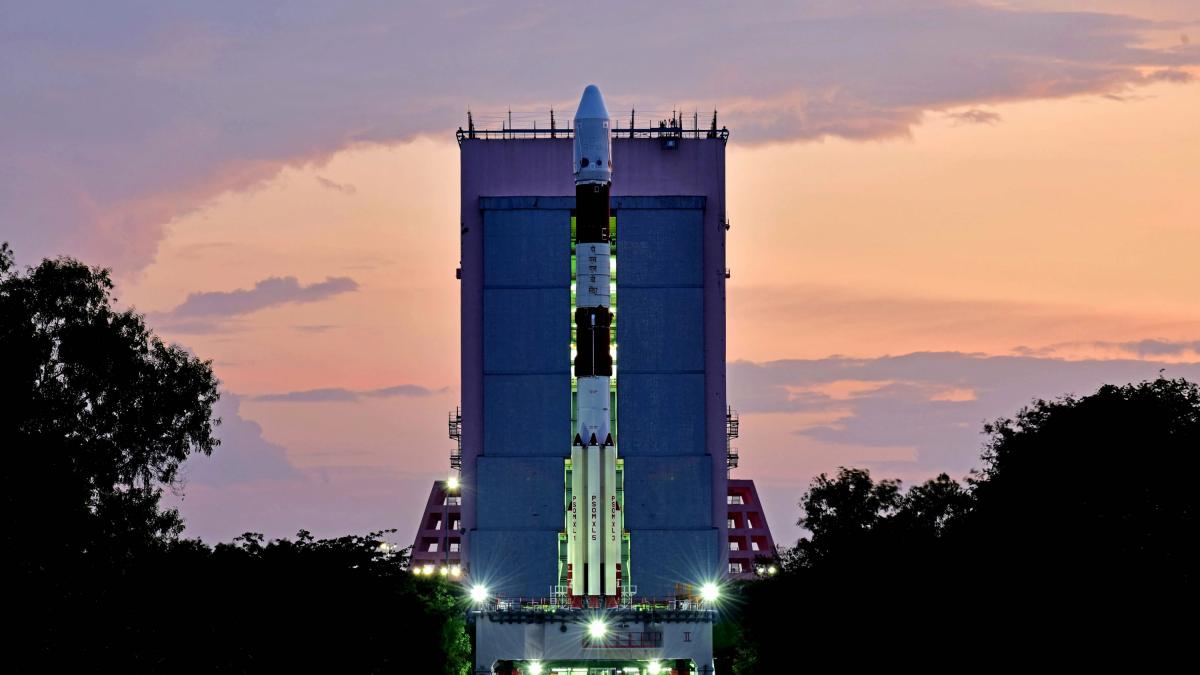 La India lanza con éxito su primera misión espacial para estudiar el Sol