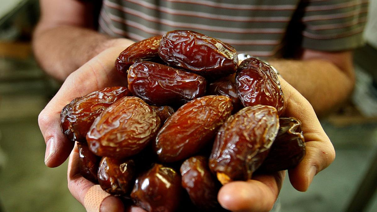 El motivo por el que debes comer dátiles a diario: la poderosa fruta ...