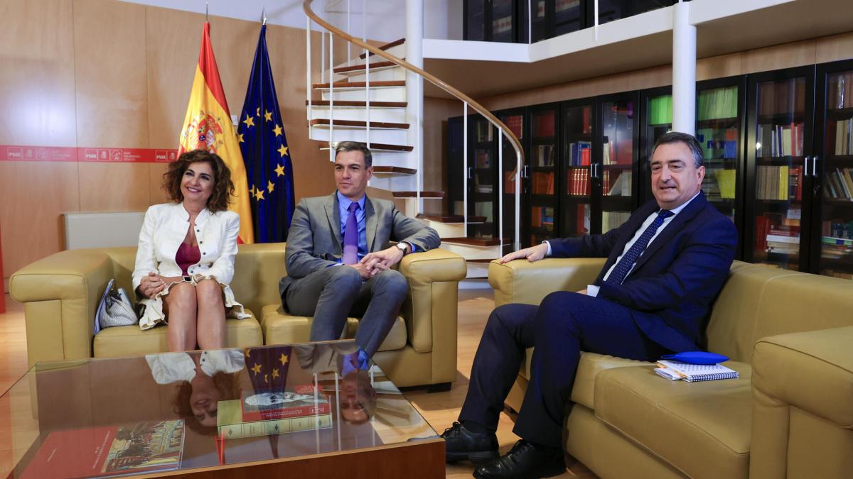 Sánchez no se apunta el 'sí' seguro de PNV y BNG para su investidura