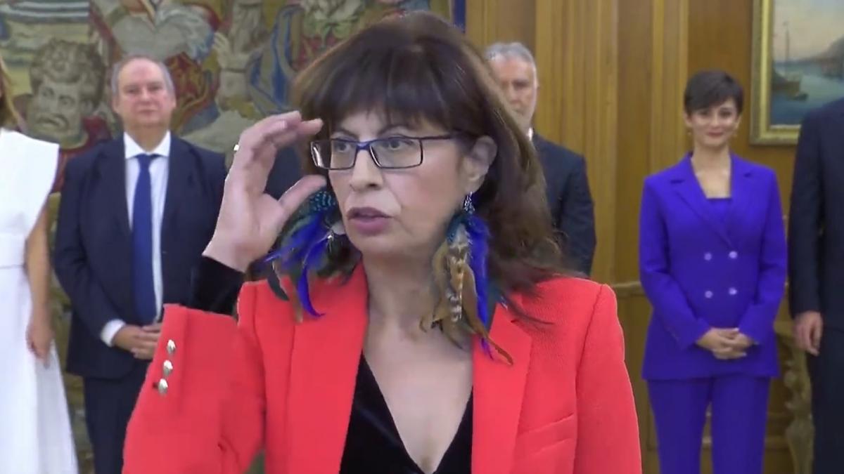 Primer guiño feminista de la nueva ministra de Igualdad al prometer su ...