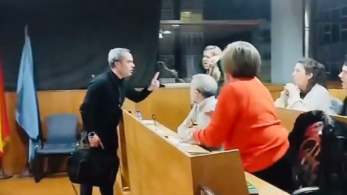 Un concejal del PP de Cangas casi llega a las manos con una del PSOE en ...