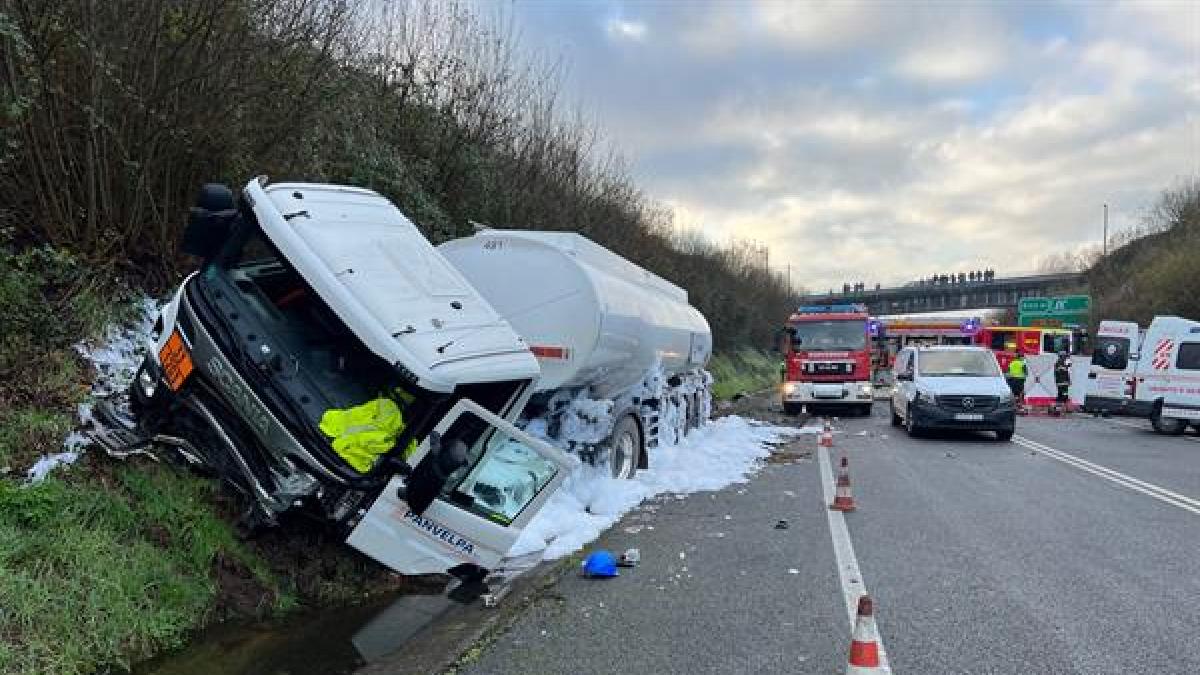 Semana Santa se tiñe de negro en las carreteras: 27 muertos en solo diez días y ya son más que el año pasado
