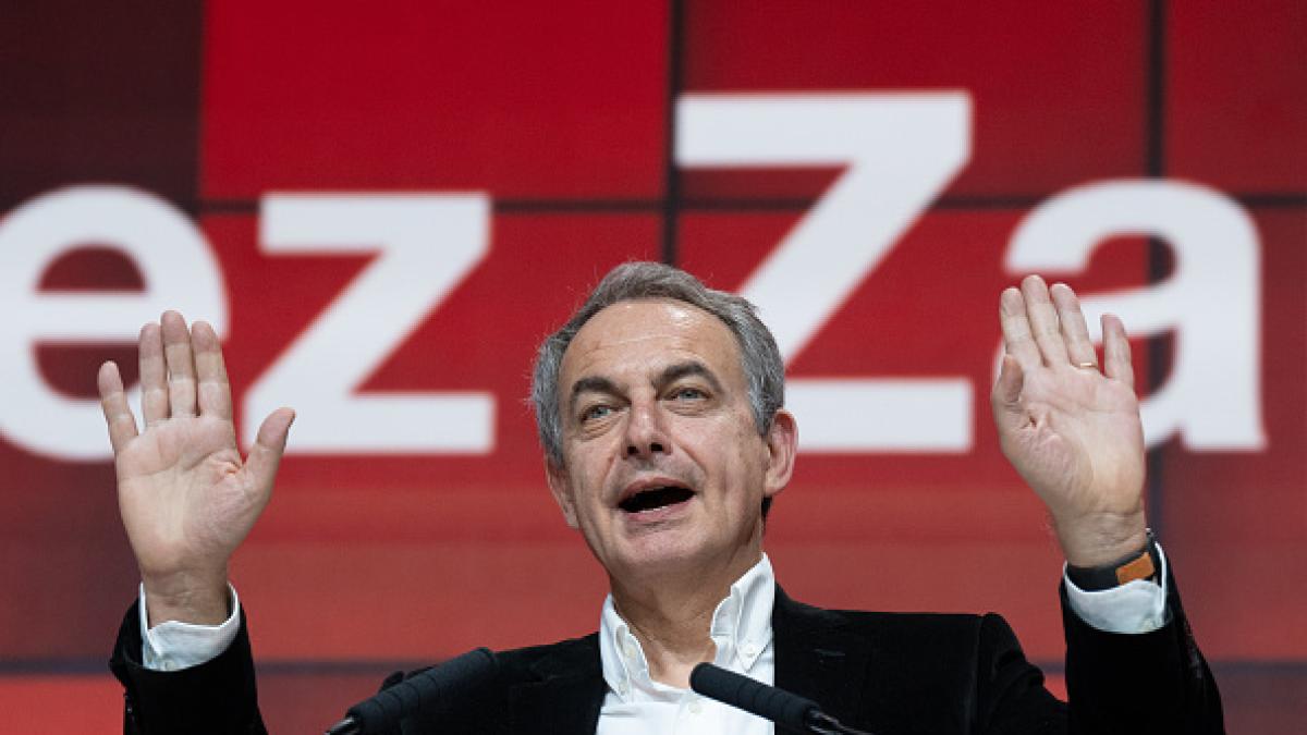 Zapatero tiết lộ những gì ông đã làm khi ETA đe dọa ông bằng bom nếu ông không trả lời điện thoại của cấp trên.
