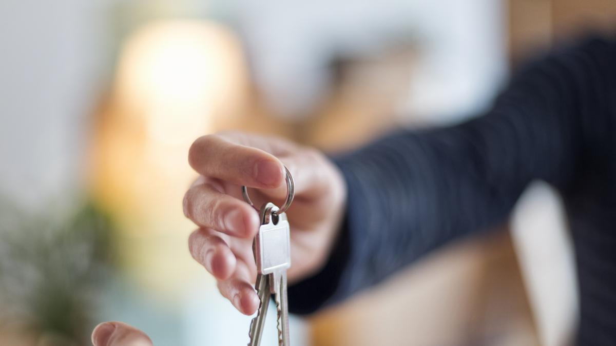 Carme Trilla, economista: "El alquiler de habitaciones a 800-900 euros esconde un chabolismo invisible y vertical que no vemos por la calle"