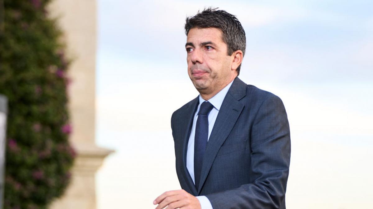 Mazón anuncia una ayuda de 2.500 euros a quienes hayan perdido su coche ...