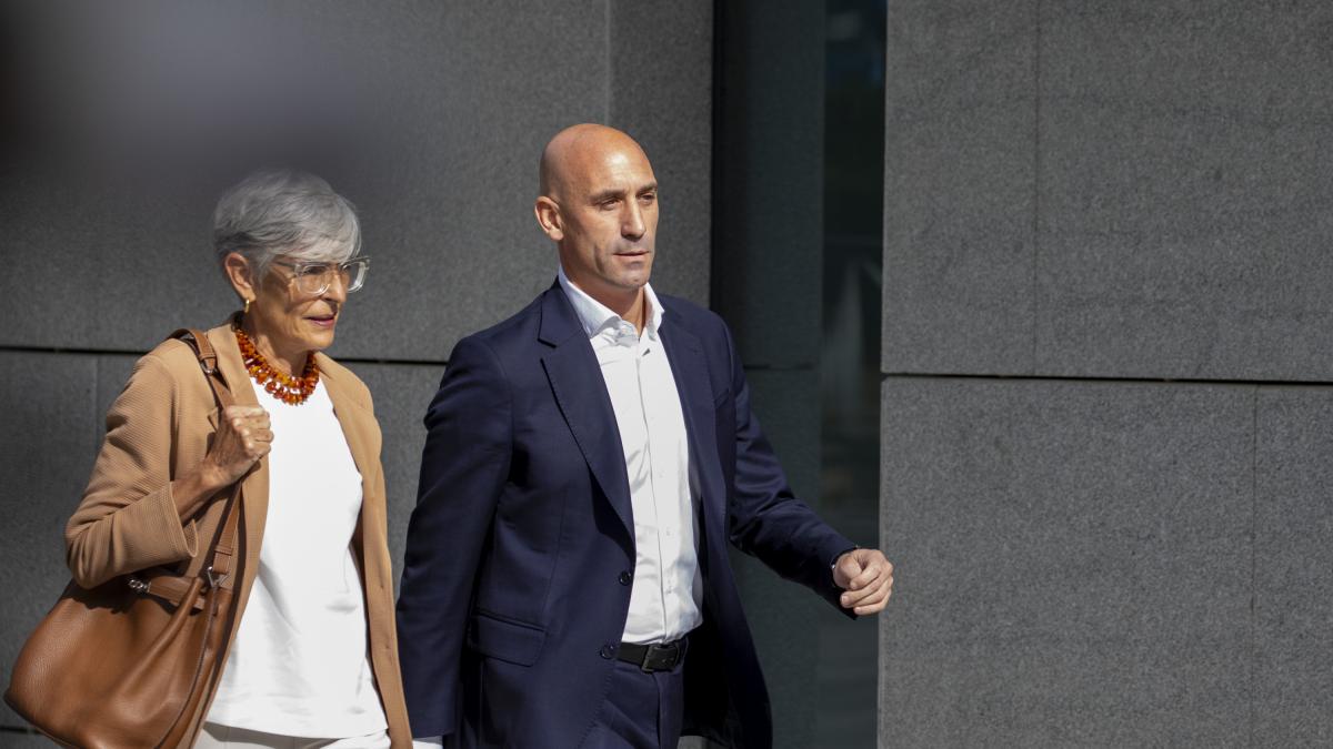 Sigue en directo la declaración de Luis Rubiales en el juicio por el ...