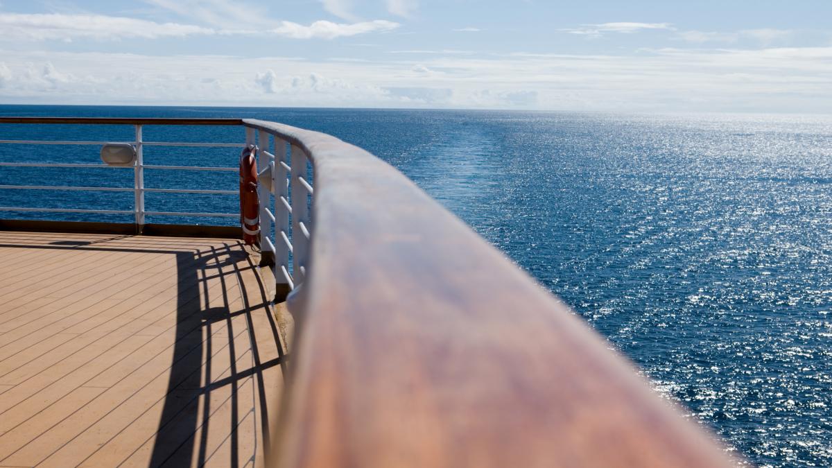 Rescata el barco de pasajeros más antiguo del mundo de ser chatarra y lo reconvierte en un hotel de lujo