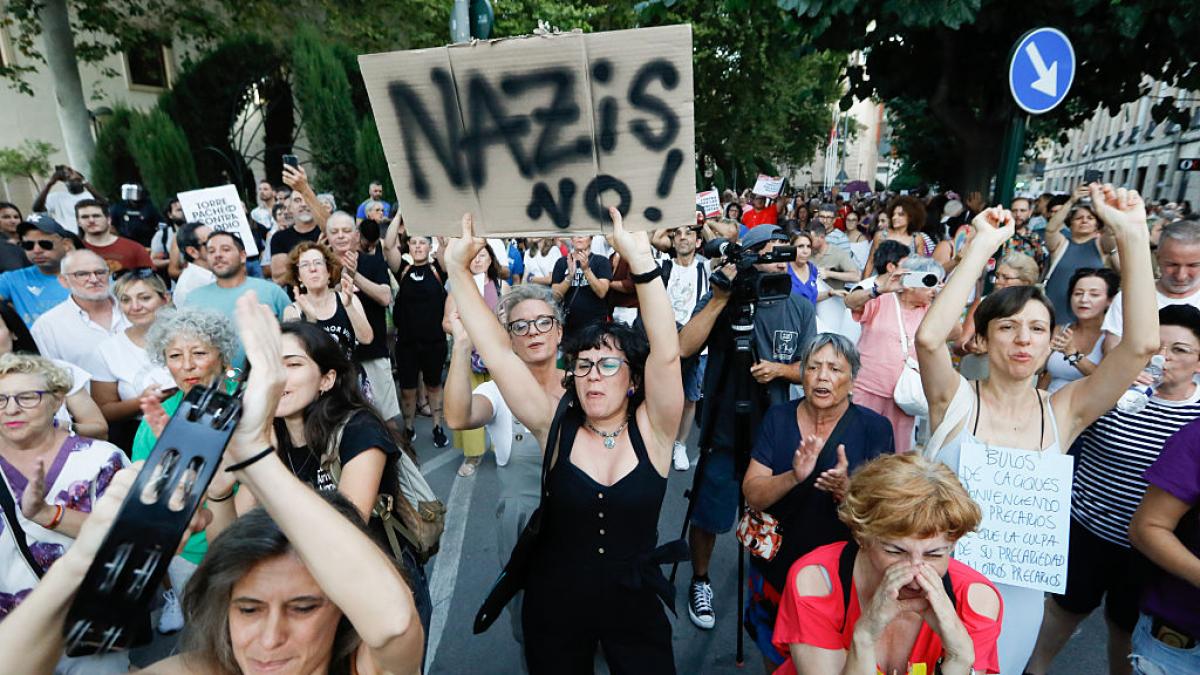 Miles de personas salen a la calle en Murcia para dejar claro que 'la ...