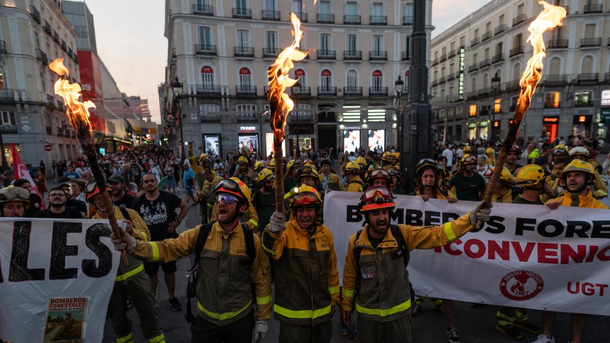 Los bomberos forestales de Madrid siguen en huelga tras el fracaso de ...