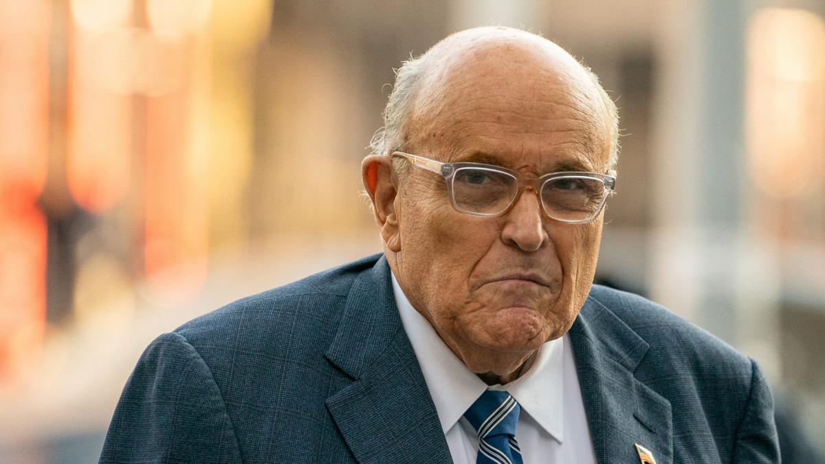 El exalcalde de Nueva York Rudy Giuliani, hospitalizado en estado "crítico pero estable": el mensaje de su entorno y la reacción de Trump