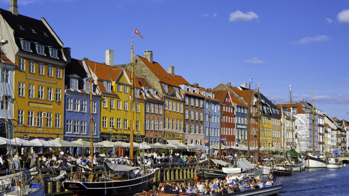 Mientras Mallorca se satura de turistas, Copenhague recompensa con comida y descuentos a quienes recogen basura: 30.000 personas ya se han apuntado