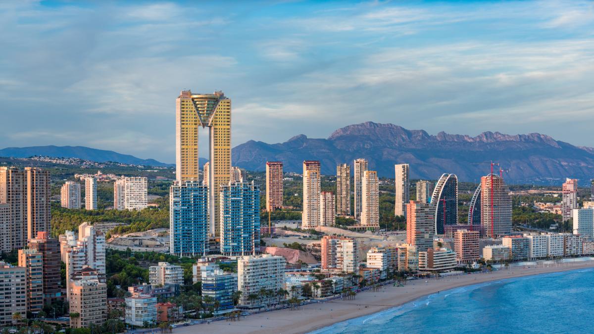 Visita el llamado &#039;Benidorm&#039; de Corea del Norte y queda en shock cuando ve a los guardias