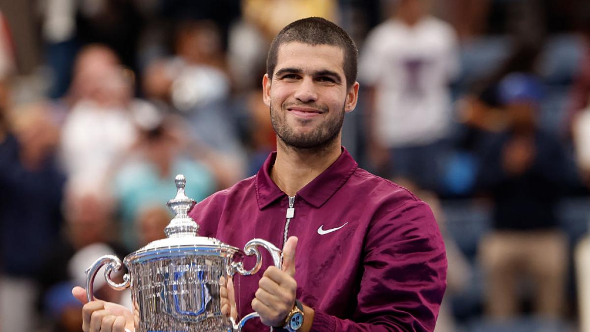 Alcaraz cumple su promesa y cambia otra vez de &#039;look&#039; tras ganar el US Open: &quot;Estamos locos&quot;