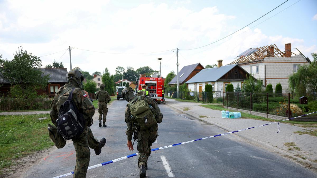 Los drones rusos que cruzaron a Polonia iban a un centro de suministro de armas a Kiev, según &#039;Der Spiegel&#039;