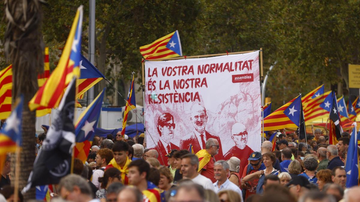 El independentismo catalán se hunde en una Diada con la asistencia más baja desde antes del procés