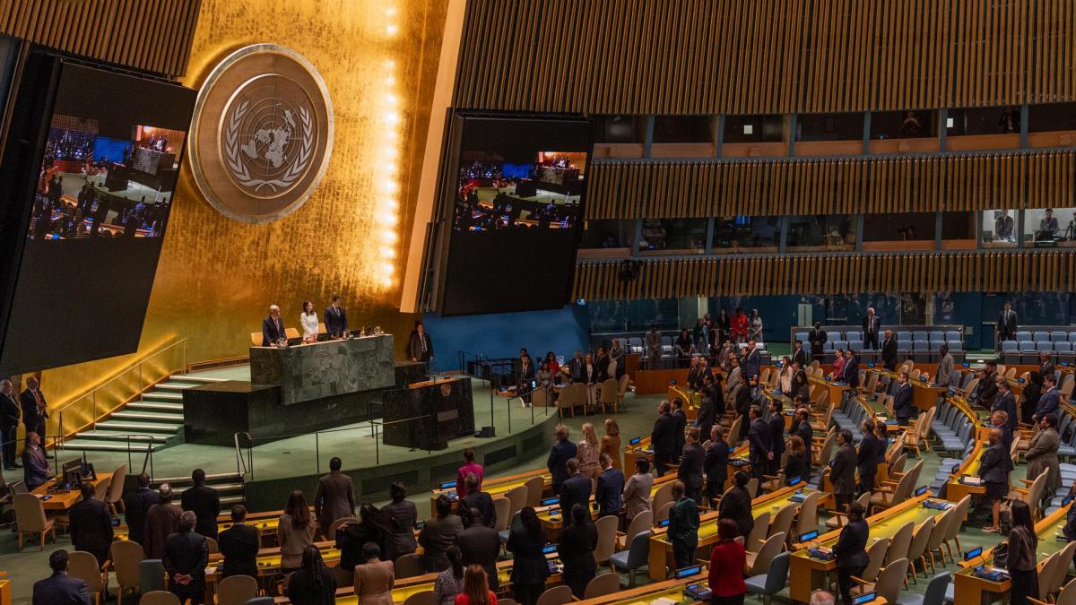 La Asamblea General de la ONU aprueba por mayoría un texto en favor de crear un Estado palestino