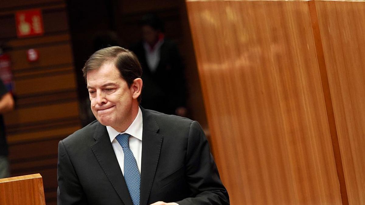 Mañueco convocará elecciones este lunes en Castilla y León: la fecha de los comicios será el 15 de marzo