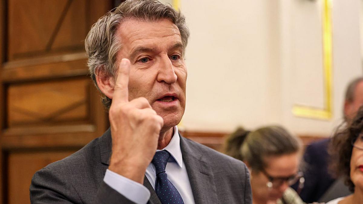 Manu Sánchez se lleva el aplauso de toda Andalucía con su respuesta a Feijóo por lo que dijo de los andaluces