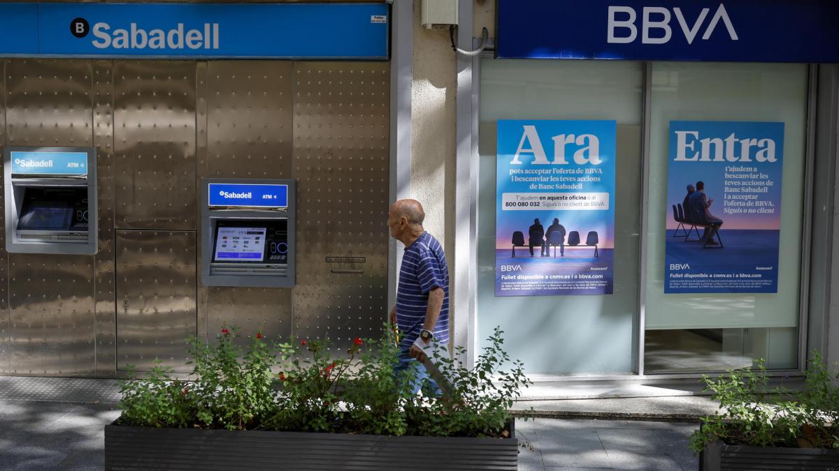 Los clientes del Sabadell que han aceptado la opa del BBVA son sólo el 1,1 % del capital