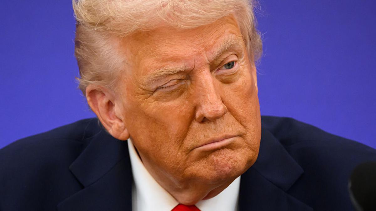 Los desvaríos de Trump: un presidente errático al que nadie le dice que va desnudo