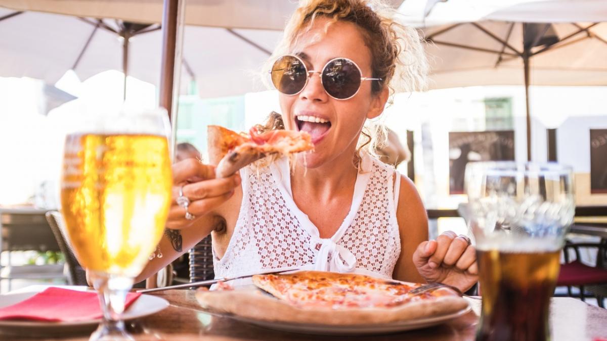 Adiós al otoño: en Alemania hacen las maletas rumbo a la isla española con  sol, cerveza a dos euros y playas vacías