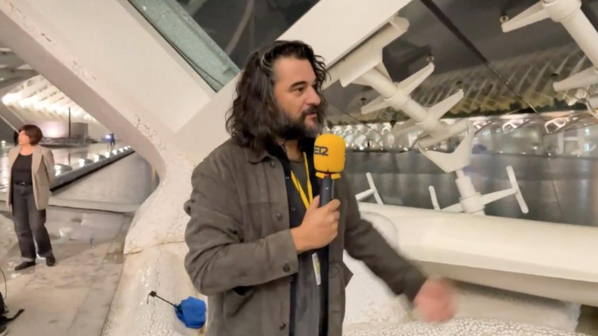 Manuel Jabois analiza lo de Mazón durante el funeral de Estado:  Inconcebible que dure más de una semana