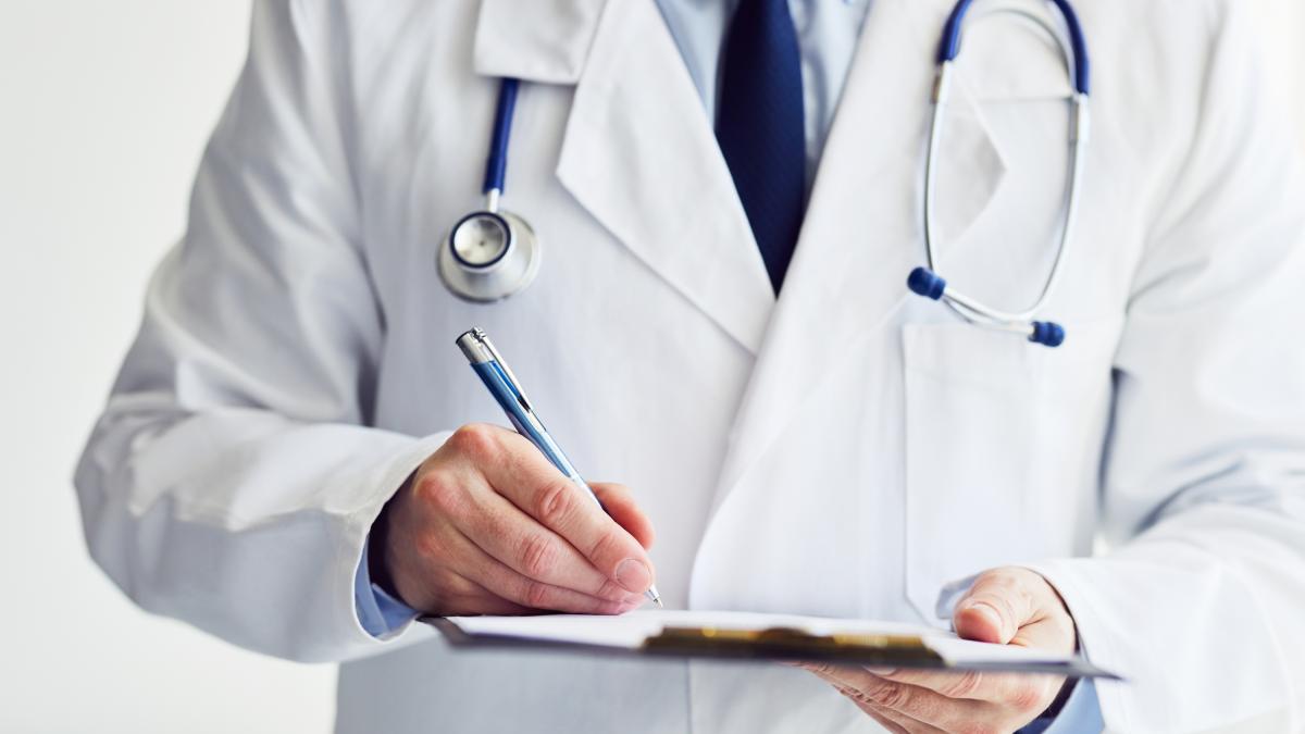 Rafael, médico español en Alemania con jornadas de 10 a 16 horas:  Nadie hace guardias por gusto, si no trabajamos no comemos 