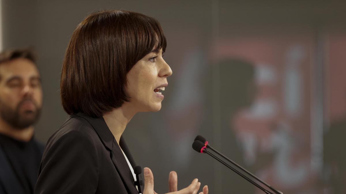 Vox llama "bruja" a la diputada socialista Alicia Andújar y Diana Morant responde: "Les molestan las mujeres que hablan claro"