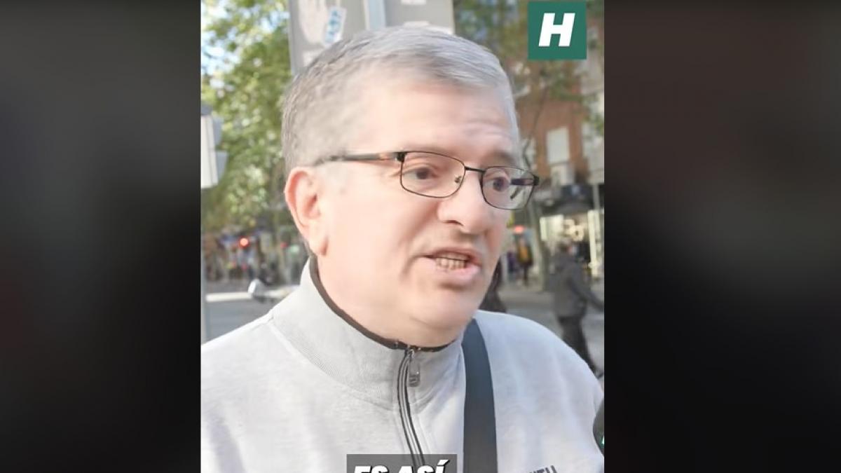 Le paran por la calle, da la respuesta más espontánea a la dimisión de Mazón y algunos ya le hacen la ola