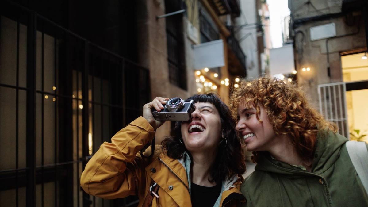 Se coge baja por ansiedad, la pillan de viaje en Marrakech y la empresa debe readmitirla o indemnizarle con 919,66 euros