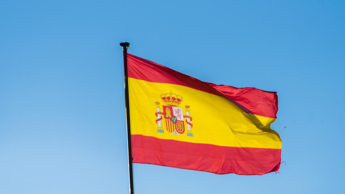 Le preguntan si usar ahora la bandera es de fachas y su respuesta no está dejando de compartirse