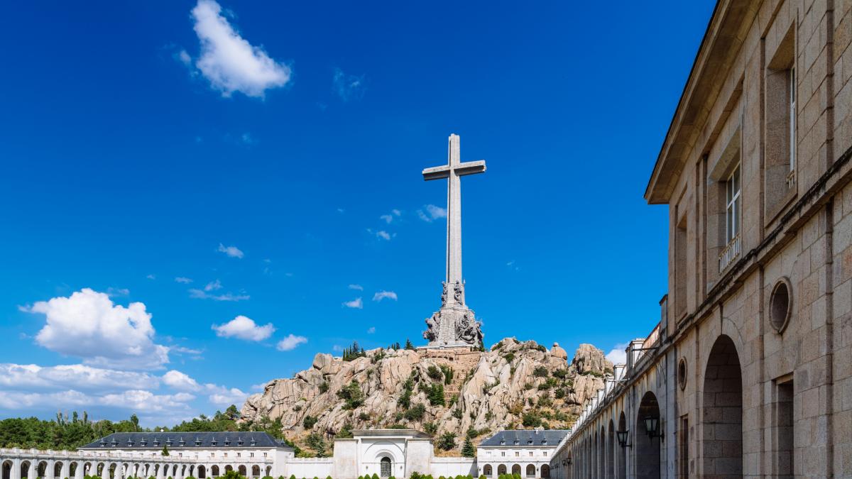 &quot;La base y la cruz&quot; se convierte en la propuesta ganadora para resignificar el Valle de los Caídos